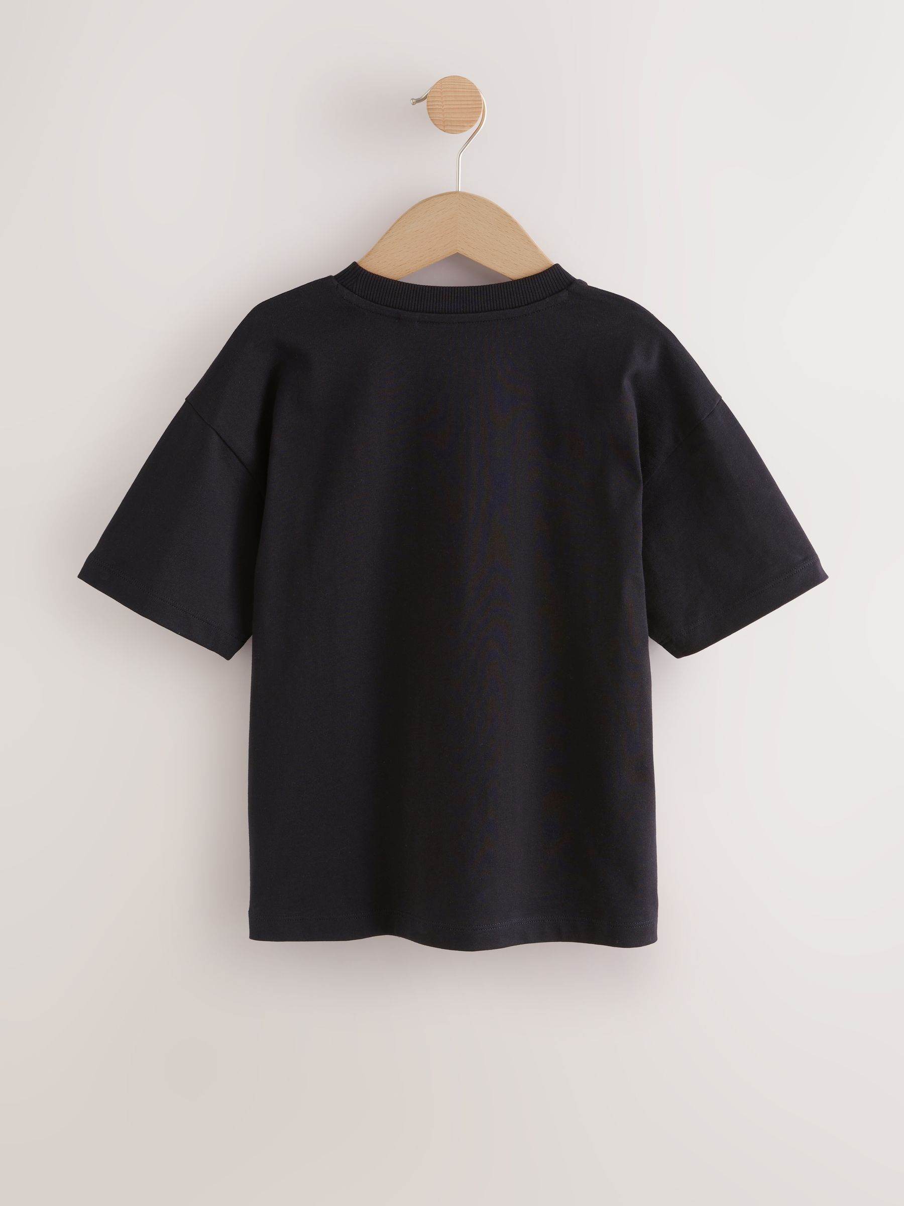 Next：日本 ブラック ヘッドフォン - 半袖 グラフィック Tシャツ（3