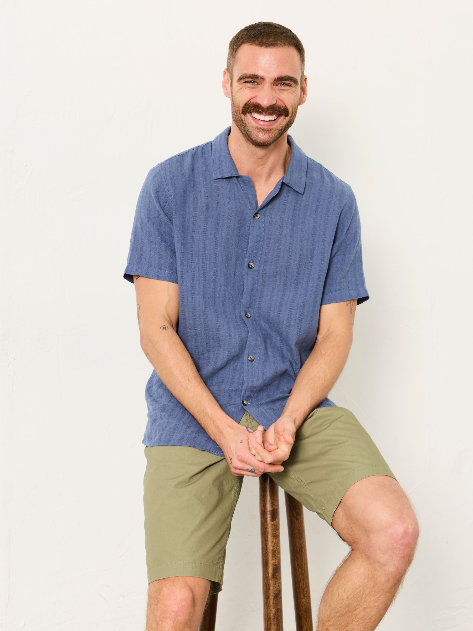 Fat Face Men's Linen Dark Blue Fatface Bugle Short Sleeve Shirt