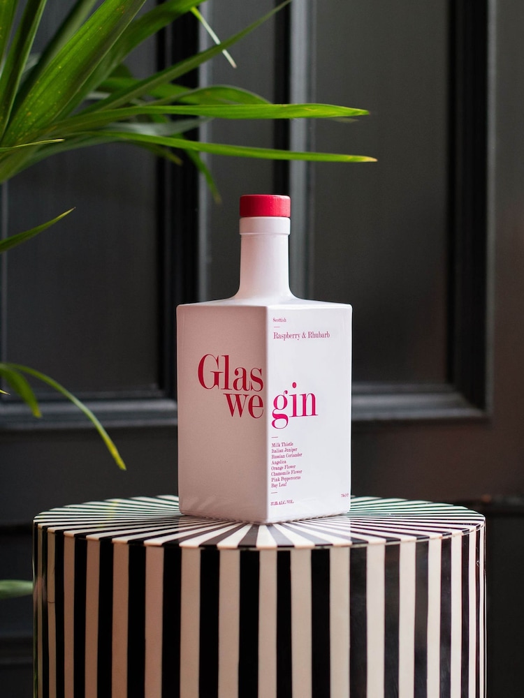 DrinksTime Glaswegin Raspberry & Rhubarb Gin - Image 2 of 3 DrinksTime Glaswegin Raspberry & Rhubarb Gin - Image 2 of 3