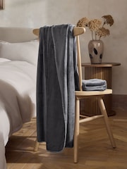 Charcoal Grey Plush Fleece Blanket Stitch Throw - Image 2 of 5