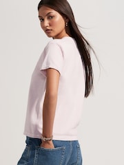 Rosa - Camiseta com estampa gráfica divertida e ajuste slim, manga curta e gola redonda - Imagem 4 de 8