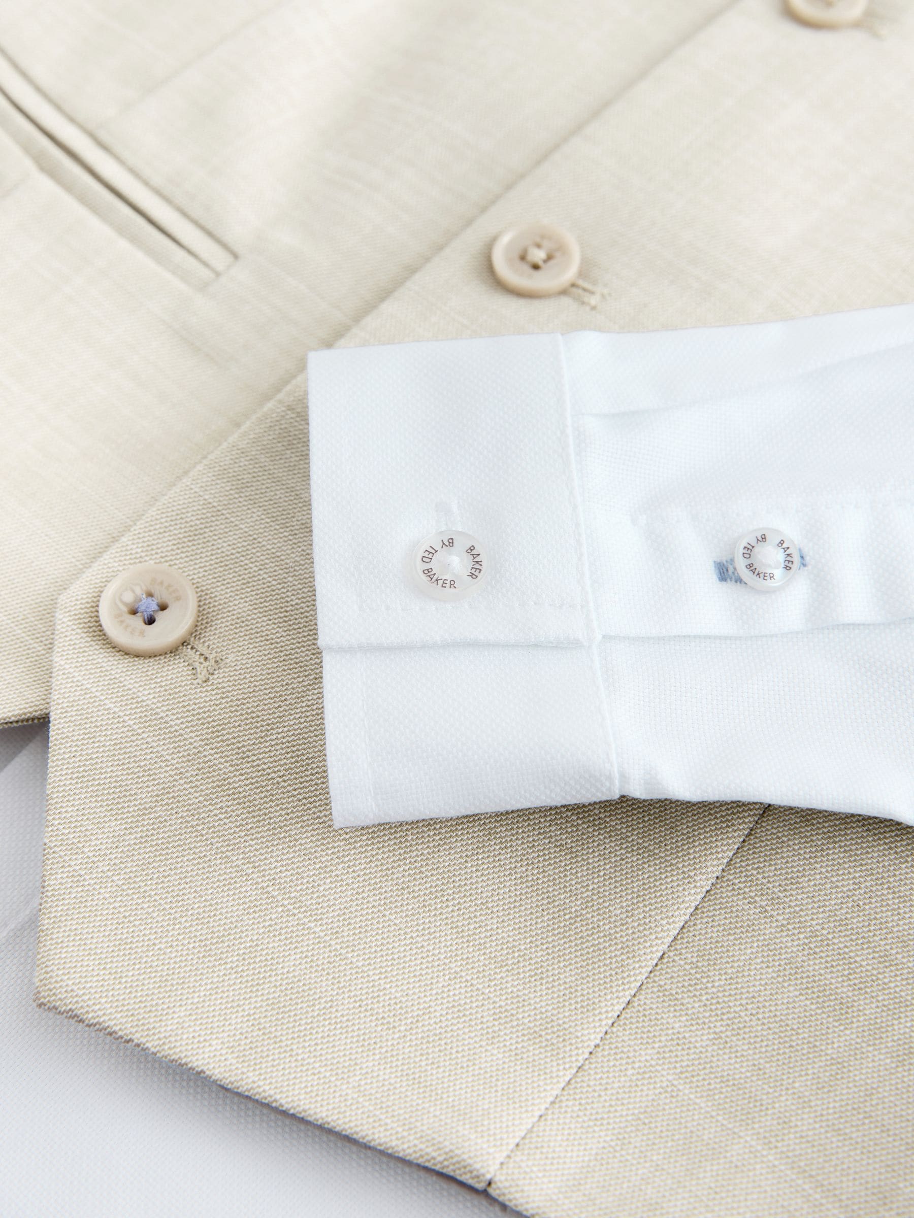 ♡5点セット♡nextスーツセット ジャケット・ベスト・パンツ・シャツ・ネクタイ Next：日本 ストーン - Baker by Ted Baker ベスト、シャツ、ネクタイ