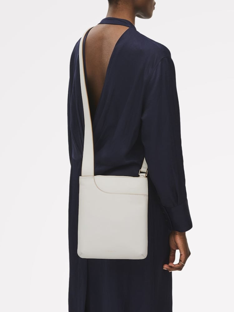 Radley Medium Pockets Zip-Top Cross-Body Bag - Image 5 of 5 Radley Medium Pockets Zip-Top Cross-Body Bag - Image 5 of 5