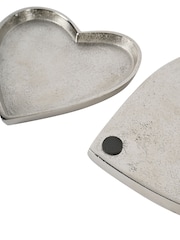 Libra Interiors Set of 2 Silver Esme Heart Plates - Image 5 of 6