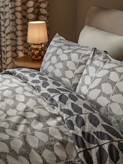 Natural Assembled Leaves 100% Cotton Reversible Duvet Cover and Pillowcase Set - Image 3 of 7
