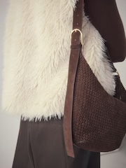 Čokoladno rjava - Suede Sling Weave Shoulder Bag - Slika 4 iz 10