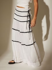 South Beach White 100% Cotton Tiered Contrast Maxi Beach Skirt - Image 3 of 4