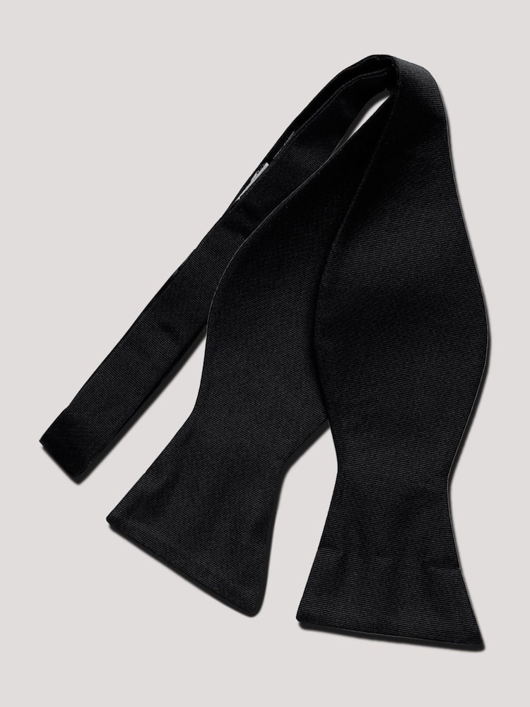 Hawes & Curtis Plain Repp Self Black Tie Bow Tie - Image 1 of 1 Hawes & Curtis Plain Repp Self Black Tie Bow Tie - Image 1 of 1