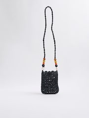 River Island Raffia Bead Phone Cross-Body Bag - Imagem 1 de 5