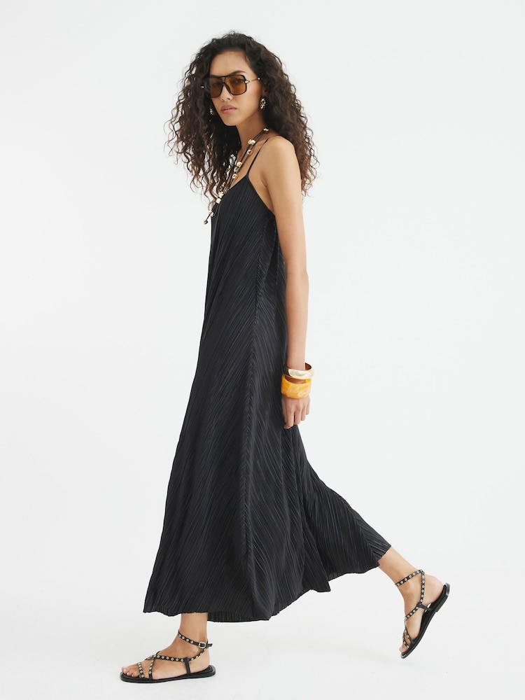 River Island Black Plisse Trim Maxi Dress - Image 2 of 4
