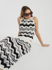River Island Black Chevron Vest - Image 3 of 4