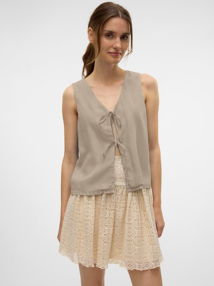 VERO MODA Tie Front Waistcoat - Изображение 1 из 4