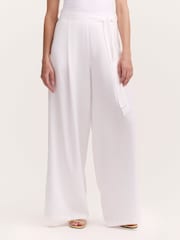 Finery White Short Athena Linen Blend Wide Leg Trousers - Image 2 of 5