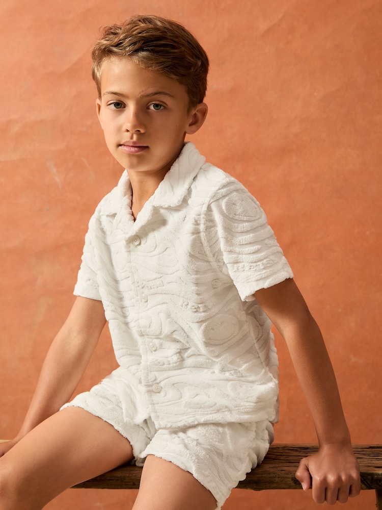Reiss White Emil 3-9 yrs Smiley World Wave Texture Shirt - Image 1 of 4
