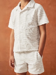 Reiss White Emil 3-9 yrs Smiley World Wave Texture Shirt - Image 3 of 4