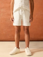 Reiss White Marko 3-9 yrs SmileyWorld | Reiss Wave Texture Shorts - Image 3 of 4