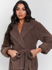 Loungeable Brown Chunky Sherpa Hooded Midi Dressing Gown - Image 3 of 5