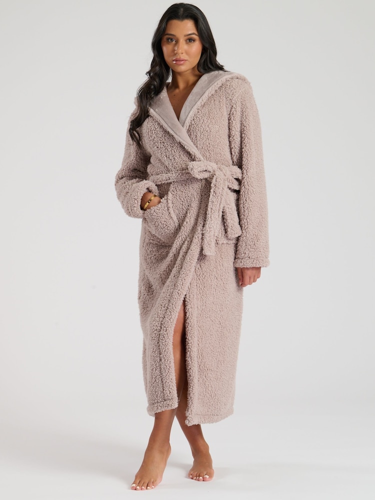 Loungeable Brown Sherpa Maxi Dressing Gown with Luxury Fleece Lined Hood - Image 5 of 5 Loungeable Brown Sherpa Maxi Dressing Gown with Luxury Fleece Lined Hood - Image 5 of 5