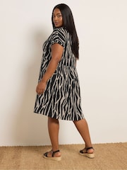 Evans Jersey Crepe Black Dress - Image 3 of 5