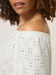 Blanco - M&Co Broderie Bardot Top - Imagen 4 de 5