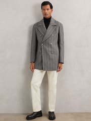 Reiss Bergamo Wool-Blend Chalk-Stripe Pea Coat - Imagem 4 de 7