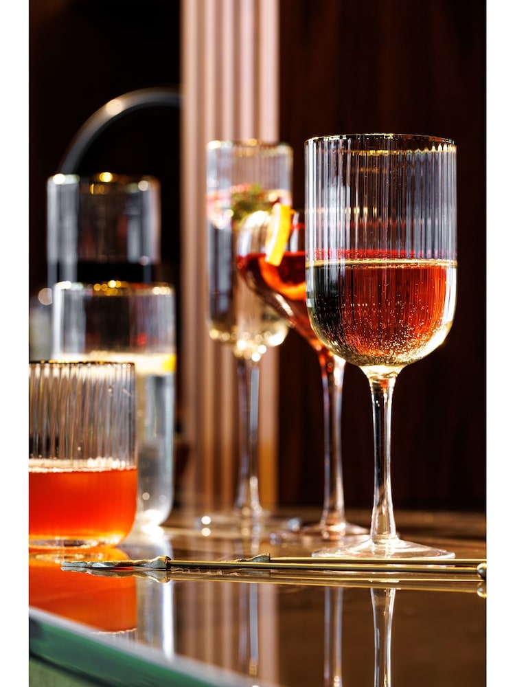 Mikasa Set of 4 Gold Sorrento Ridged Crystal Red Wine Glass - Image 2 of 6