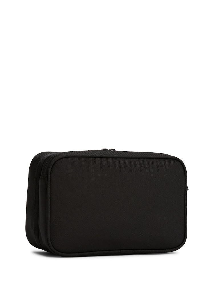 Tommy Hilfiger Metal Logo Mesh Pocket Washbag - Imagem 2 de 4