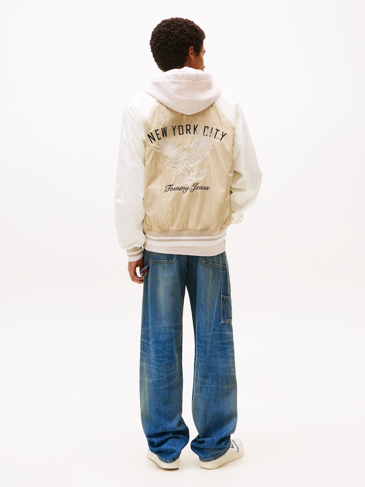 Tommy Jeans Water Repellent Lightweight Bomber Jacket - Imagen 2 de 6
