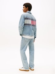 Tommy Jeans Ryan Back Logo Denim Trucker Jacket - Imagen 2 de 6