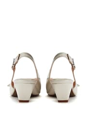 Moda in Pelle Nutmeg Low Pointed Comfort Kitten Heels With Bow Detail - Image 3 of 4