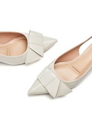 Moda in Pelle Nutmeg Low Pointed Comfort Kitten Heels With Bow Detail - Image 4 of 4