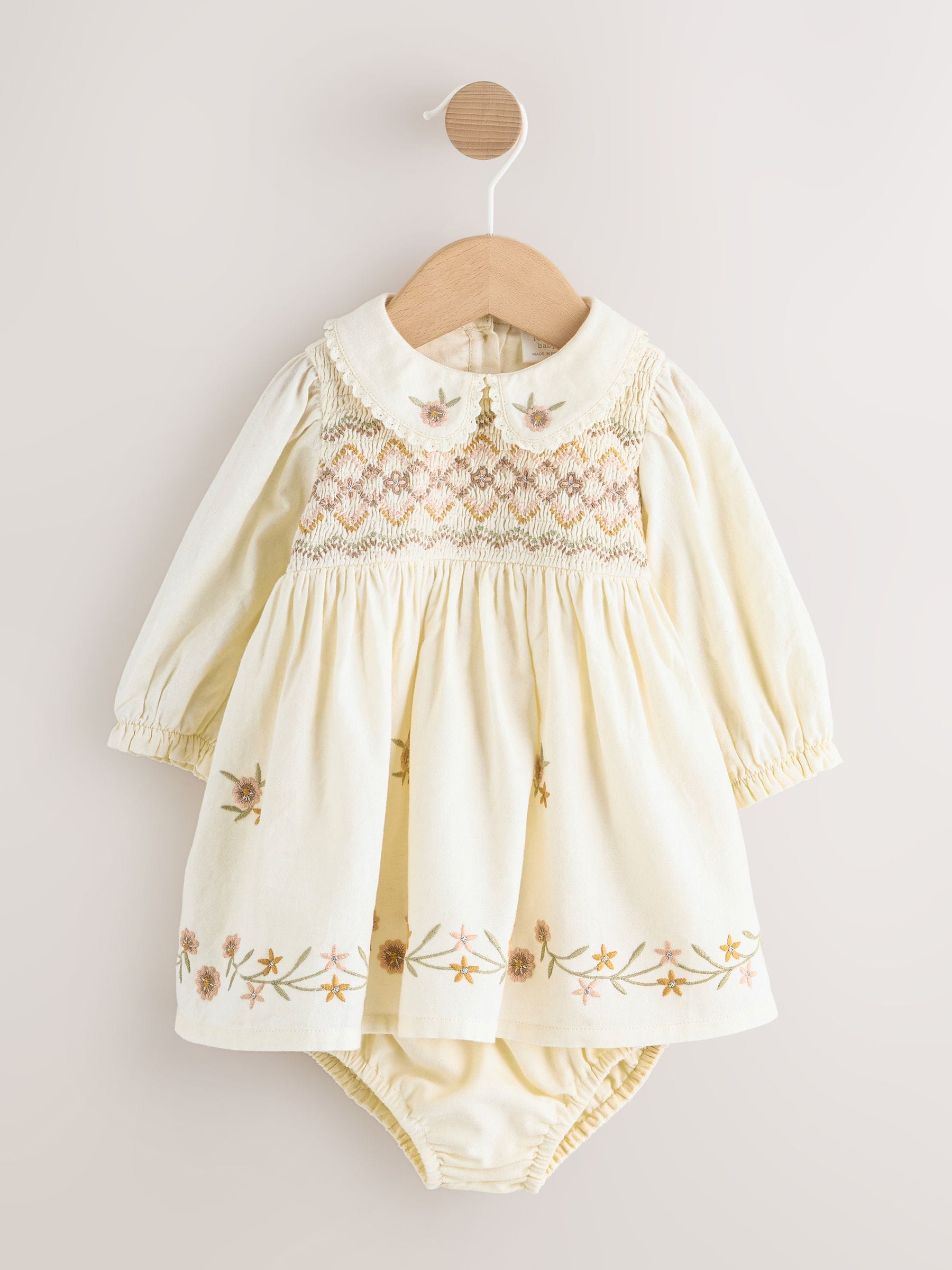 ヴィンテージベビーサンプラー風ハンドメイド手刺繍フレーム·͜· ♡ H52482s.jpg?im=Resize,width=750