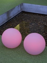 New Garden White Outdoor Buly Lighted Ball 40cm Solar Charging with Rechargeable Battery - Image 3 of 4