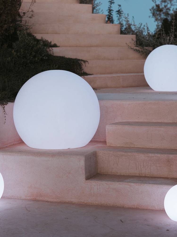 New Garden White Outdoor Buly Lighted Ball 60cm Solar Charging with Rechargeable Battery - Image 1 of 6 New Garden White Outdoor Buly Lighted Ball 60cm Solar Charging with Rechargeable Battery - Image 1 of 6