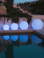 New Garden White Outdoor Buly Lighted Ball 50cm Solar Charging with Rechargeable Battery - Image 3 of 6