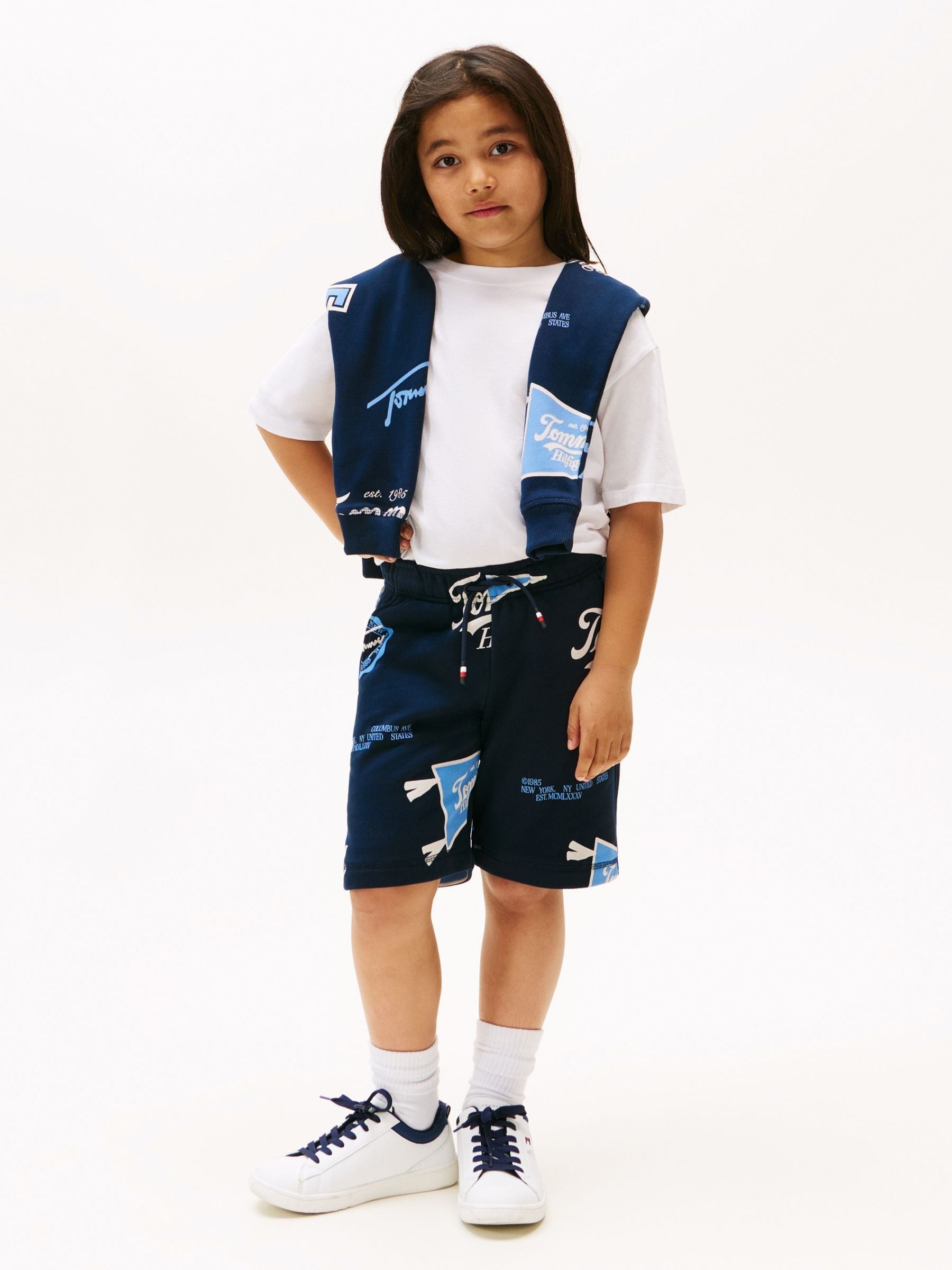 トップス Sweat Top&Embroidered Sweat Short Pants Classic Sweatshort Women's | Herschel Supply Company
