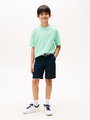 Camiseta de cuello redondo con bordado de bandera de Tommy Hilfiger - Imagen 3 de 5