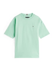 Camiseta de cuello redondo con bordado de bandera de Tommy Hilfiger - Imagen 5 de 5