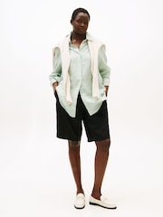 Tommy Hilfiger Black Curve Linen Blend Slim Tailored Shorts - Image 3 of 5