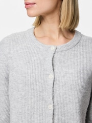 PIECES Cardigan de malha com gola redonda e manga curta - Imagem 2 de 3
