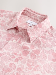 ורוד - חולצת שרוולים קצרים עם הדפס פרחוני ומרקם - תמונה 8 מתוך 8