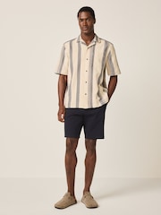 Monochromatyczny - Stripe Textured Short Sleeve Shirt - Obraz 3 z 5