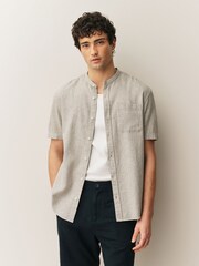 لون محايد - بياقة صغيرة - قميص كم قصير كتان مخلوط قطن - صورة 1 من 8