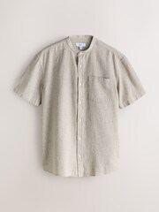 لون محايد - بياقة صغيرة - قميص كم قصير كتان مخلوط قطن - صورة 6 من 8