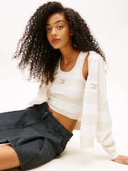 Minissaia Jeans Plissada Tommy Jeans - Imagem 3 de 5