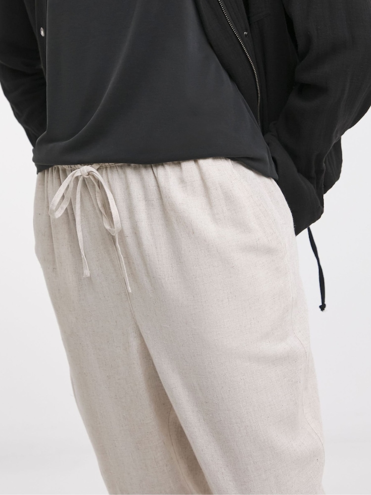 JD Williams White Linen Tapered Trousers - Image 4 of 4