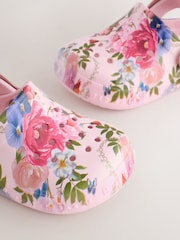 وردي زهور - Baker by Ted Baker Girls Bow Clog Sandals - صورة 5 من 7