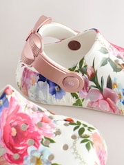 أبيض زهور - Baker by Ted Baker Girls Bow Clog Sandals - صورة 7 من 7