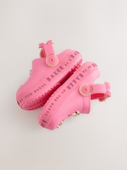 وردي - Baker by Ted Baker Girls Bow Charm Clog Sandals - صورة 4 من 7