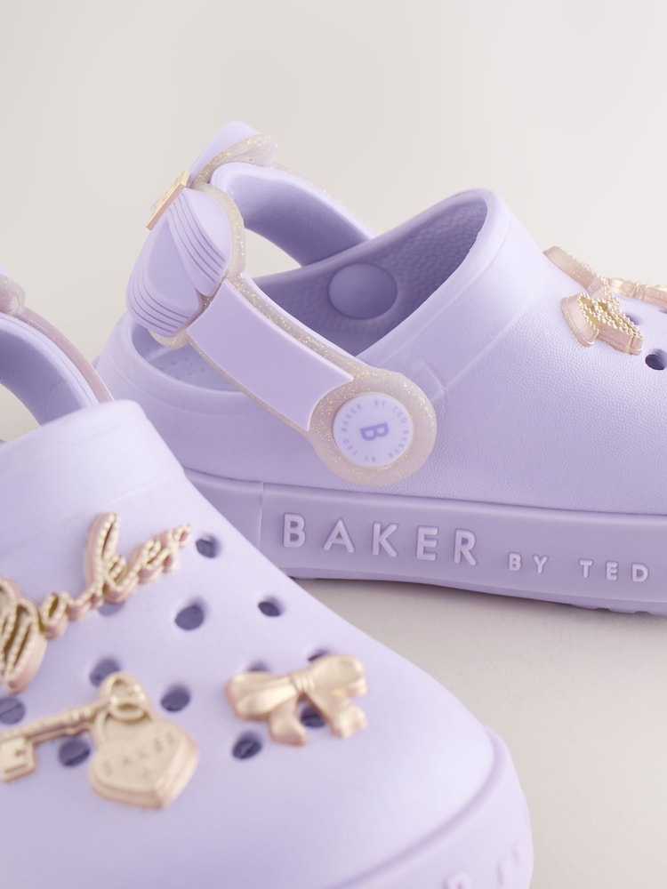 بنفسجي فاتح - Baker by Ted Baker Girls Bow Charm Clog Sandals - صورة 6 من 6